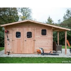 Abri En Bois De Douglas DOMMAR 19,65m² Madriers 28mm Avec Bûcher + Couverture Onduline - HABRITA